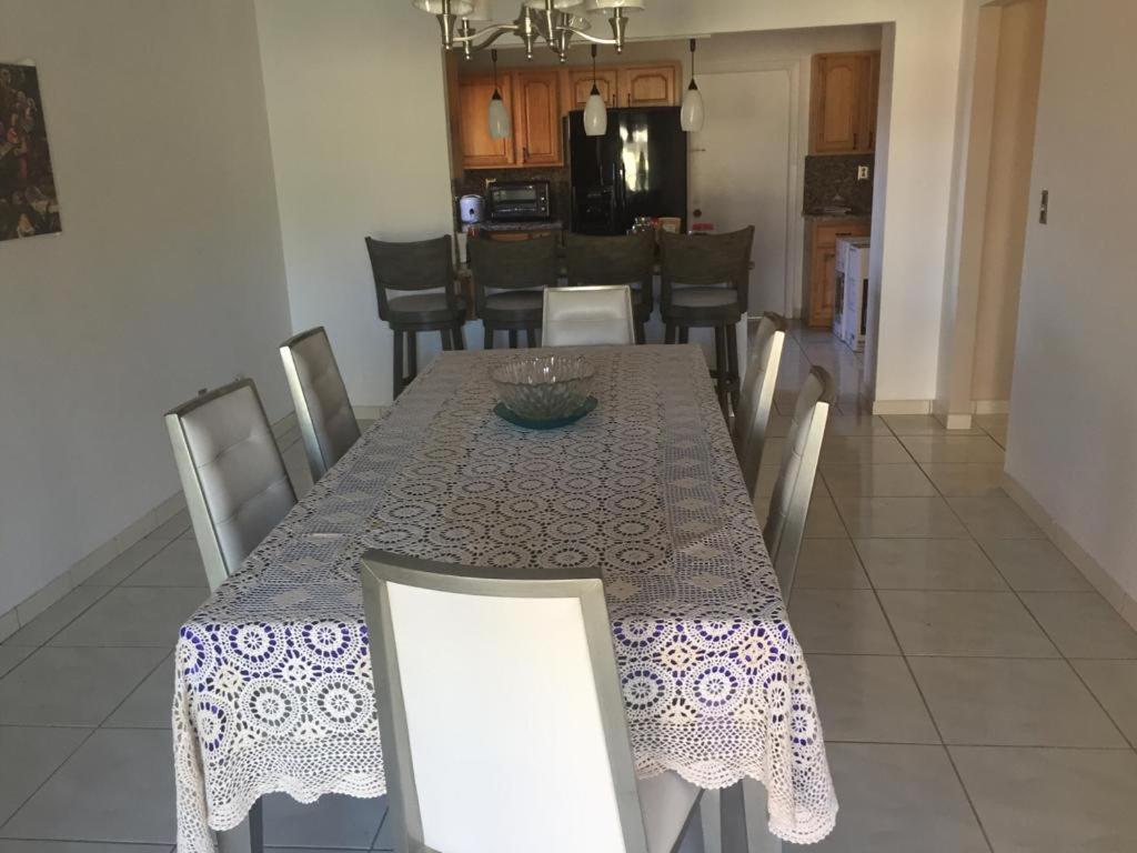 82-10Sw 135Av Villa Miami Bagian luar foto