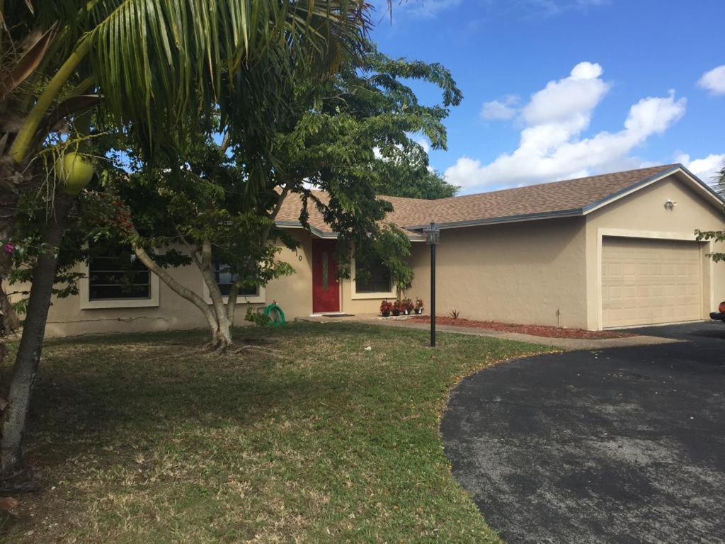82-10Sw 135Av Villa Miami Bagian luar foto